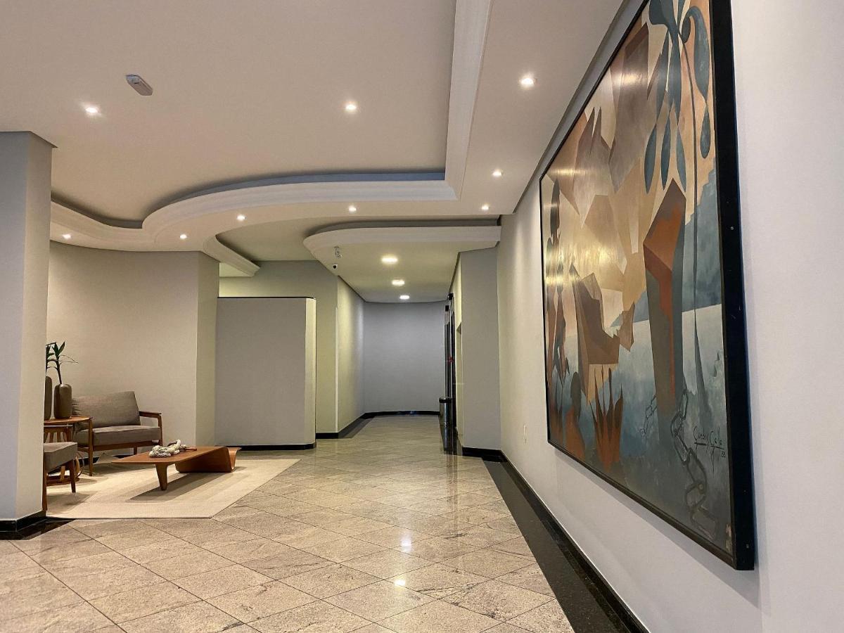 Pr143 - Próximo A Avenida Brasil, Garagem Camionete, 4 Dorm, Climatizado, Wi-fi Apartamento *