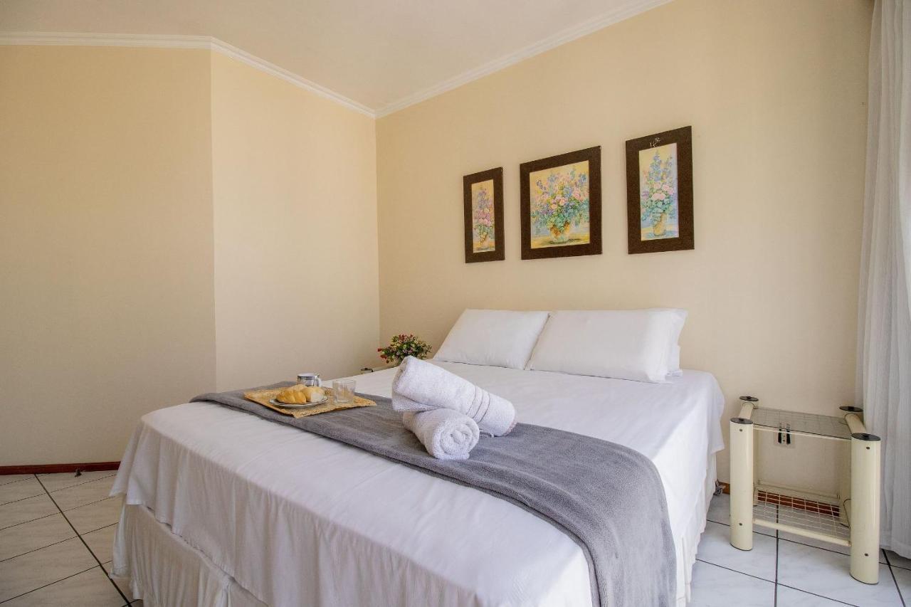 Pr143 - Próximo A Avenida Brasil, Garagem Camionete, 4 Dorm, Climatizado, Wi-fi Apartamento *