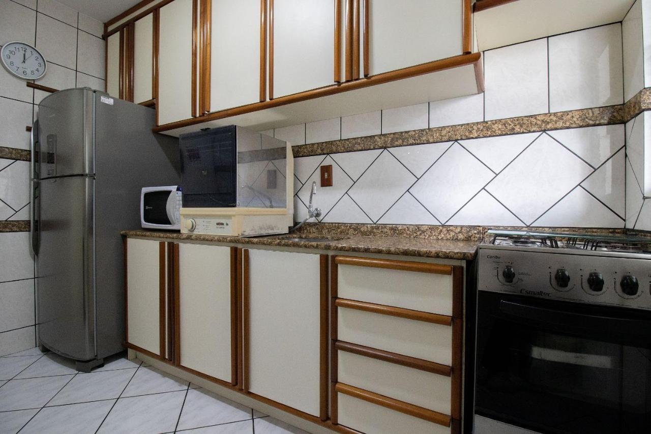 Pr143 - Próximo A Avenida Brasil, Garagem Camionete, 4 Dorm, Climatizado, Wi-fi