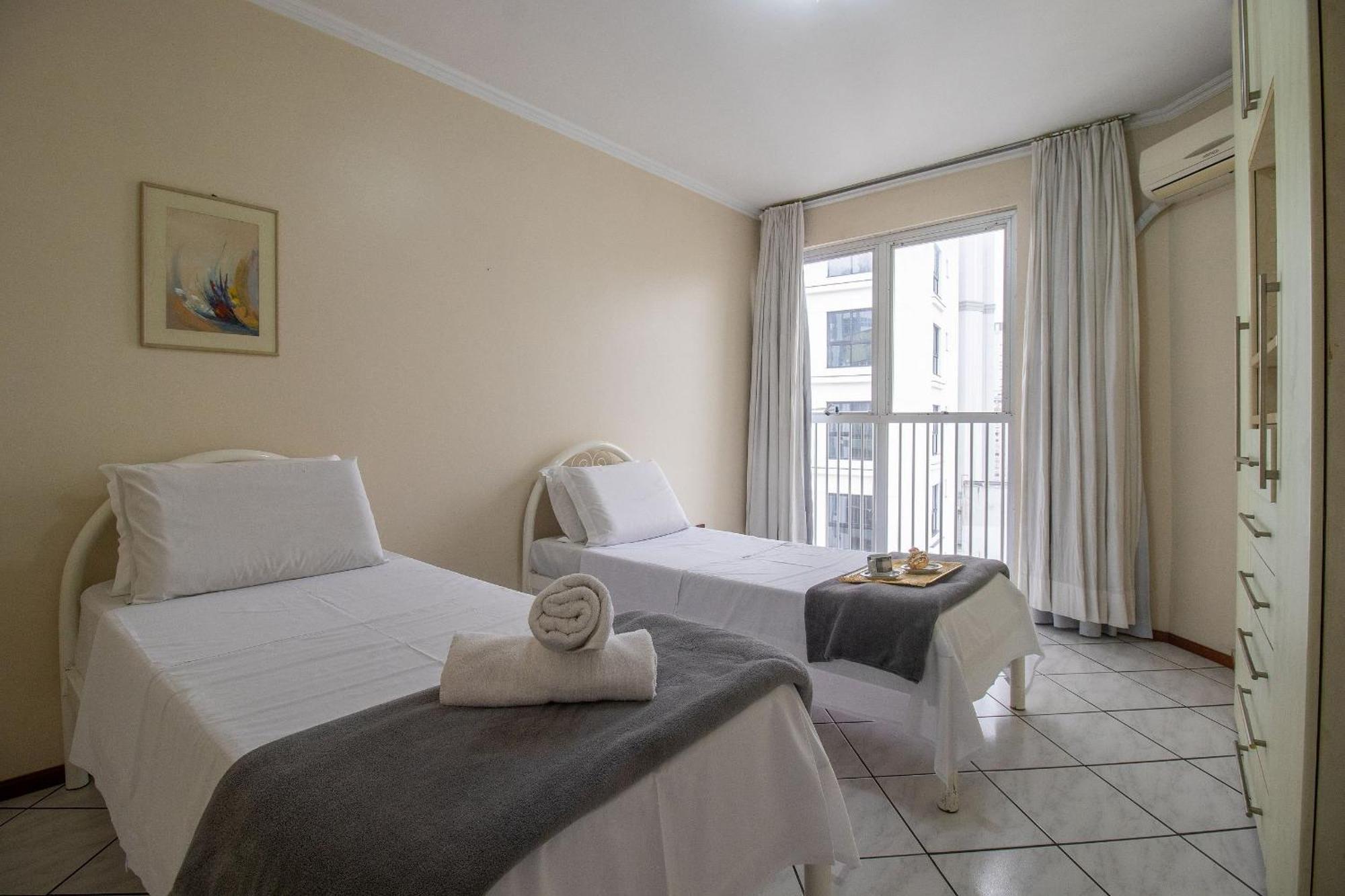 Apartamento Pr143 - Próximo A Avenida Brasil, Garagem Camionete, 4 Dorm, Climatizado, Wi-fi